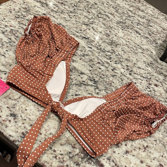 Women’s Medium Brown White Polka Dot Crop Swim Top - Picture 4 of 4